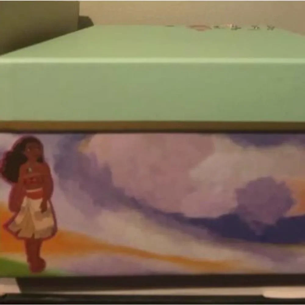 Disney Moana Gift Set doll Lipsmackers